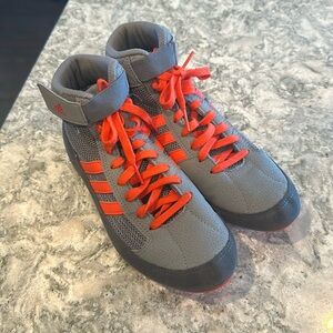Excellent condition, Adidas Wrestling Shoes, Youth size 5